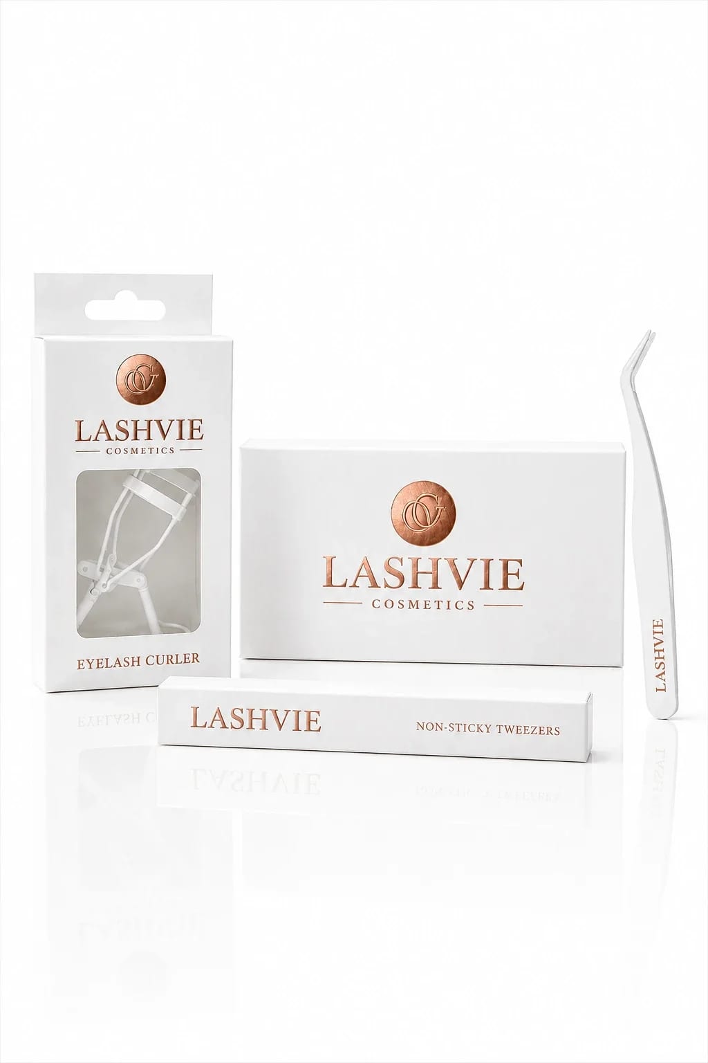 Starter Kit met press-on lashes, non-sticky applicatiepincet en wimperkruller.